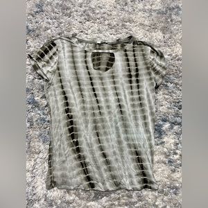 La miel Butter Soft Distressed Tee